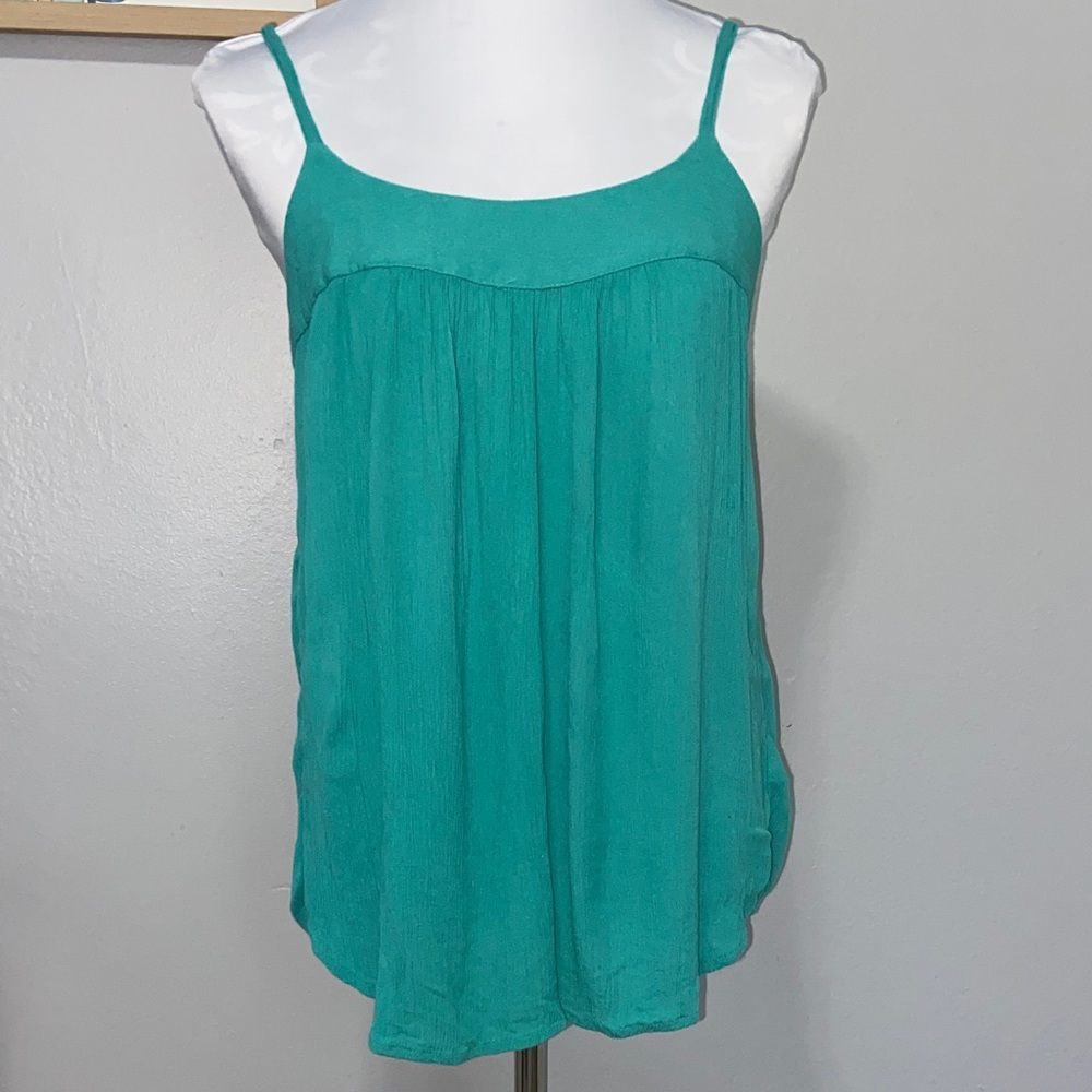 GAP crinkle flowy tank